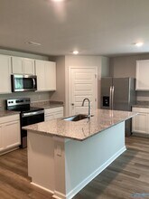 414 Jackson Pt Cir in Huntsville, AL - Building Photo - Building Photo