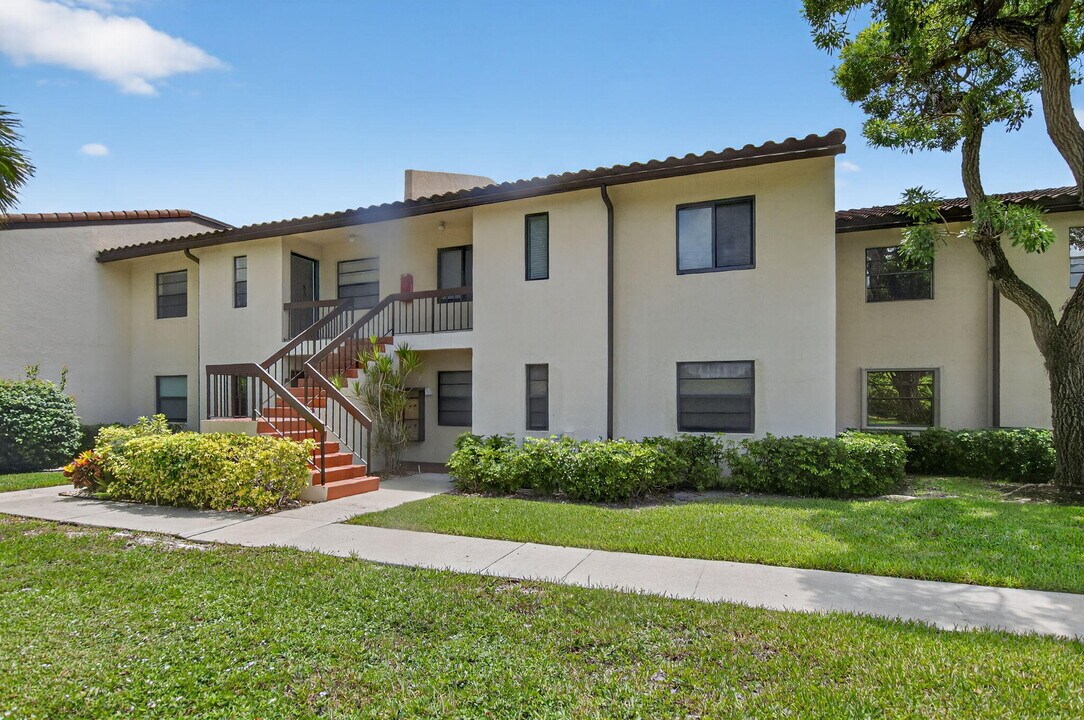 21839 Arriba Real in Boca Raton, FL - Building Photo