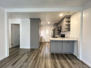 98-1363 Nola St in Pearl City, HI - Foto de edificio - Building Photo