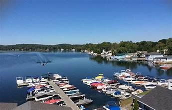72 Lakeside Rd in Mahopac, NY - Building Photo - Building Photo