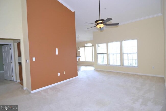 1005 Samantha Ln-Unit -404 in Odenton, MD - Building Photo - Building Photo
