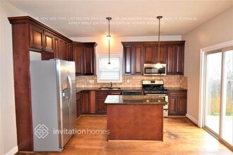 134 Bethany Manor Dr in Ball Ground, GA - Foto de edificio - Building Photo