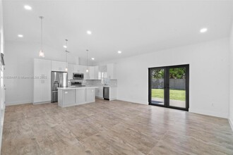 15862 SW 286th St in Homestead, FL - Building Photo - Building Photo