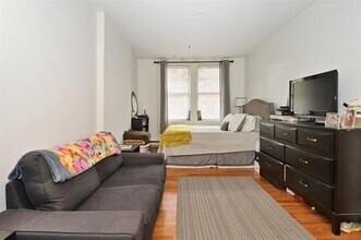 716 Adams St in Hoboken, NJ - Building Photo - Building Photo