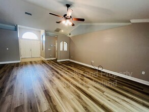 4025 Byrds Crossing Dr in Lakeland, FL - Building Photo - Building Photo