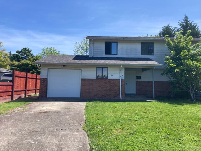 property at 910 Charles St
