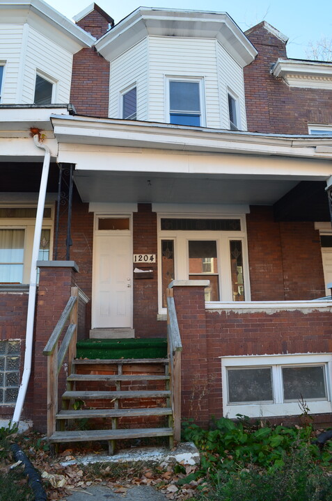 1204 N Longwood St in Baltimore, MD - Building Photo