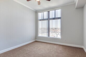 4550 Cherry Creek in Glendale, CO - Foto de edificio - Building Photo