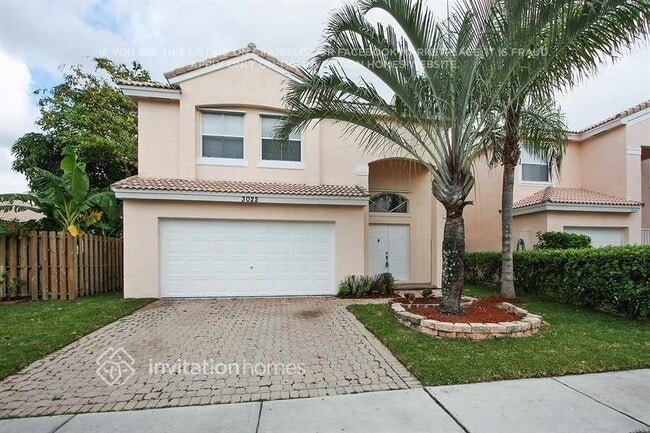 property at 3022 Sunset Ln