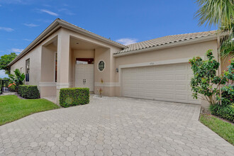 4553 Barclay Fair Way in Wellington, FL - Building Photo - Building Photo