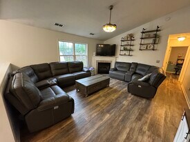 257 Masterson Station Dr in Lexington, KY - Building Photo