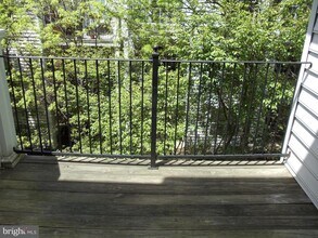 1541 Northern Neck Dr in Vienna, VA - Building Photo - Building Photo