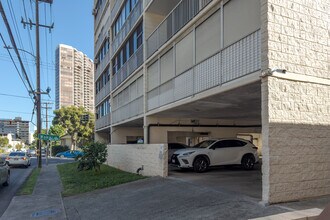 Kinau Villa in Honolulu, HI - Building Photo - Building Photo