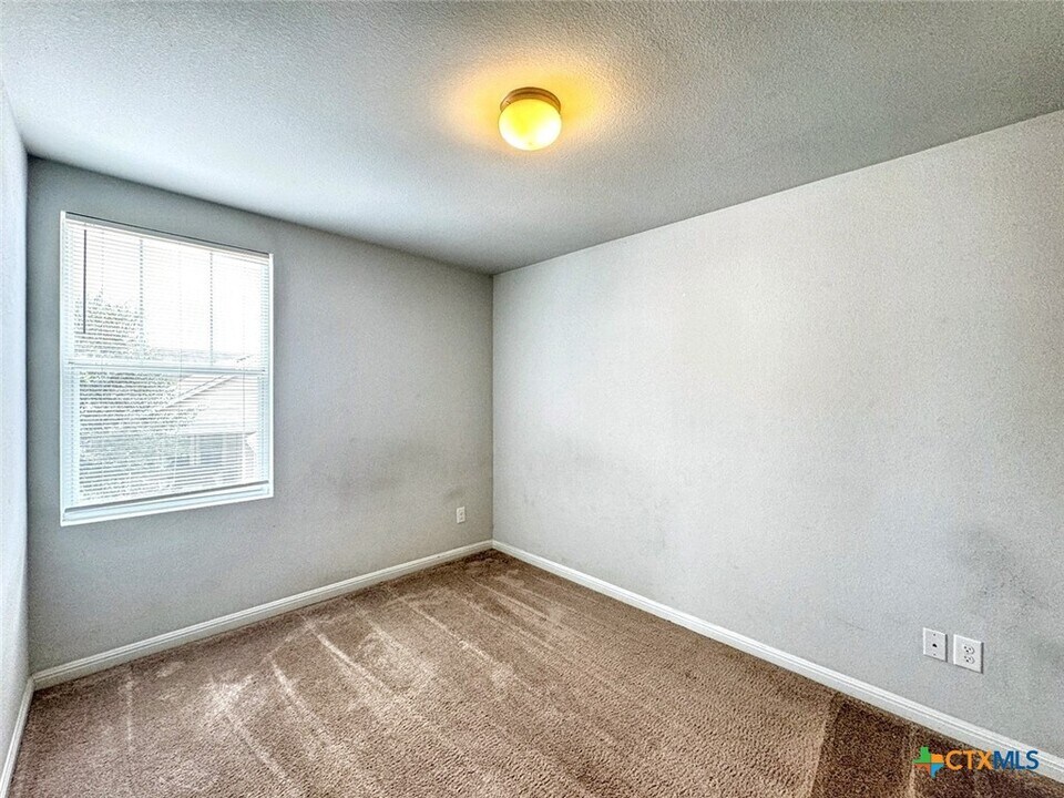 340 Perry St in San Marcos, TX - Building Photo