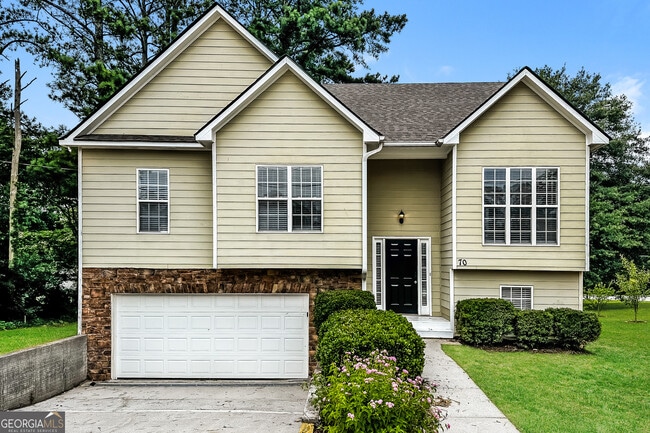 property at 70 Roundtree Xing