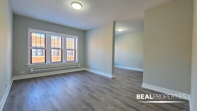 622 W Cornelia, Unit 1 in Chicago, IL - Building Photo - Building Photo