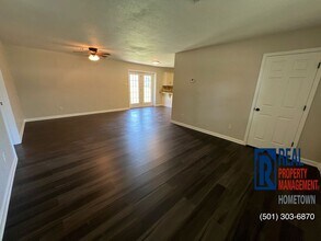 10 Woodbriar Ct in Jacksonville, AR - Building Photo - Building Photo