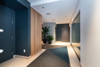 201 Rue Sainte-Catherine E in Montréal, QC - Building Photo - Building Photo