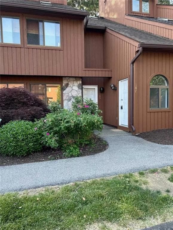 property at 187 Red Cardinal Ct