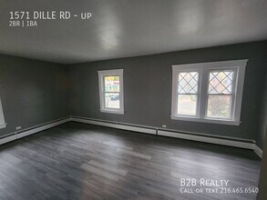 1571 Dille Rd in Euclid, OH - Building Photo - Building Photo