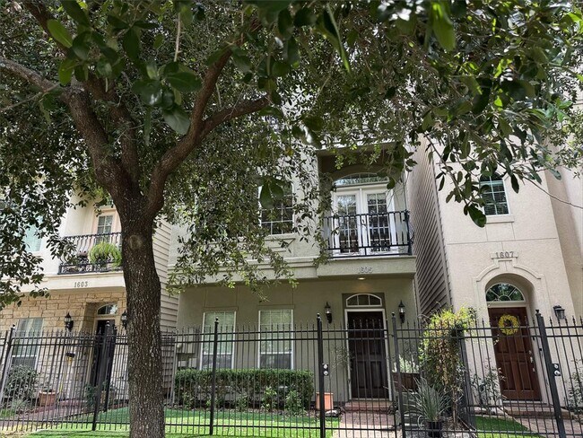 1605 Summer St in Houston, TX - Building Photo - Building Photo