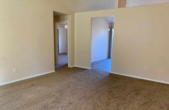 7948 W Gillis St in Boise, ID - Building Photo - Building Photo