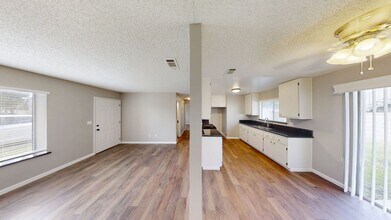 12323 Ross Pl in Yucaipa, CA - Building Photo - Building Photo