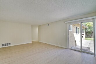 1911 Camden Ave in San Jose, CA - Building Photo - Building Photo