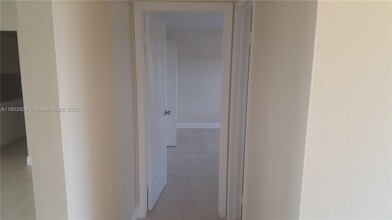 2889 NW 197th Terrace in Miami Gardens, FL - Building Photo - Building Photo