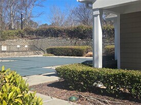 1114 Woodland Ln in Alpharetta, GA - Building Photo