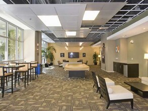 206 Park Blvd, Unit 807 in San Diego, CA - Building Photo - Building Photo