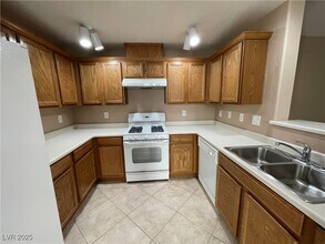 4710 Centisimo Dr in North Las Vegas, NV - Building Photo - Building Photo