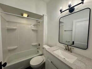 224 W Campbell St in Ottawa, IL - Foto de edificio - Building Photo