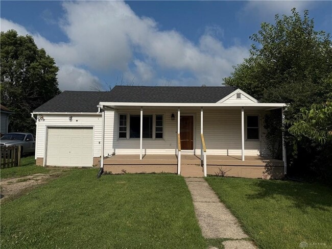 property at 1033 Victoria Ave