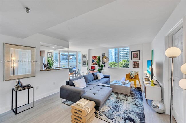 property at 1621 Bay Rd