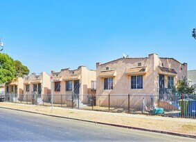 803 E 77th St in Los Angeles, CA - Building Photo