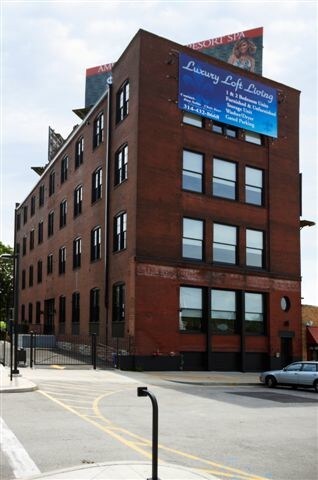 614 S 7th St-Unit -303 in St. Louis, MO - Building Photo