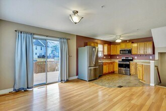 195 Langdon Farm Cir in Odenton, MD - Building Photo - Building Photo