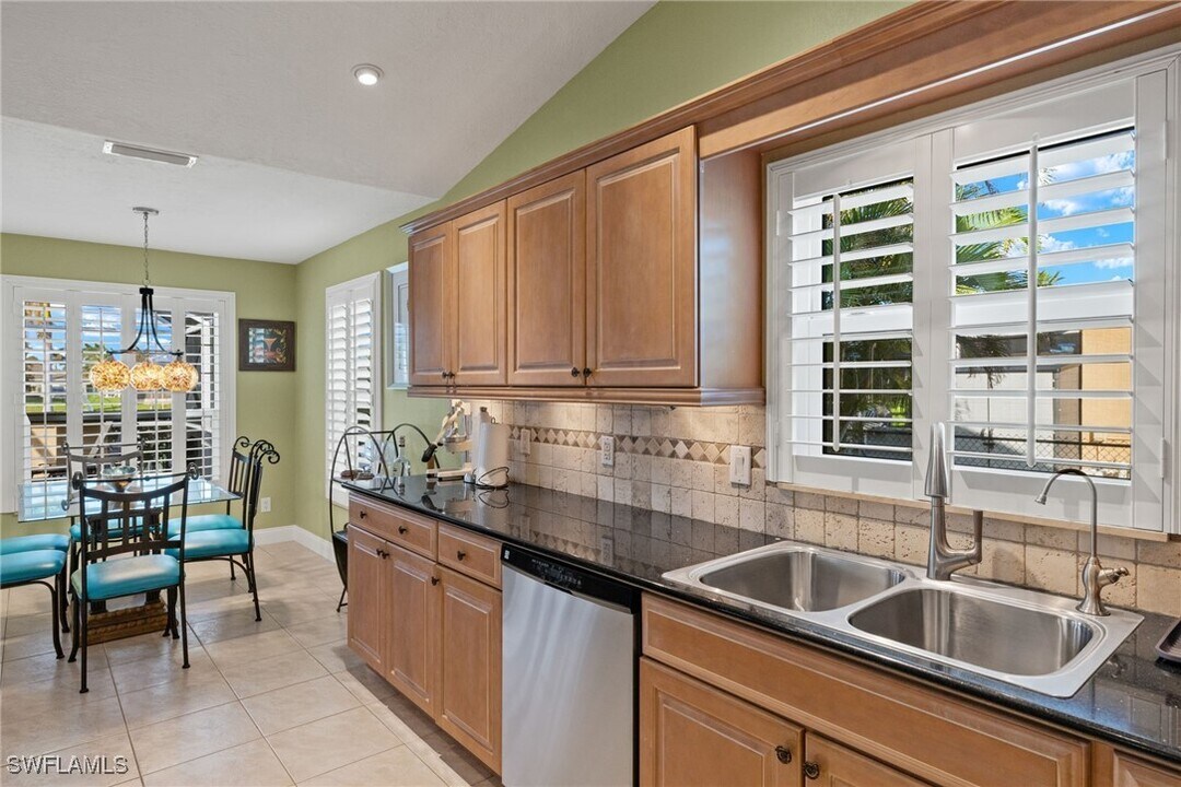 2125 SW 45th Terrace in Cape Coral, FL - Building Photo