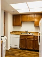 3751 Shirebrook Dr in Las Vegas, NV - Building Photo - Building Photo