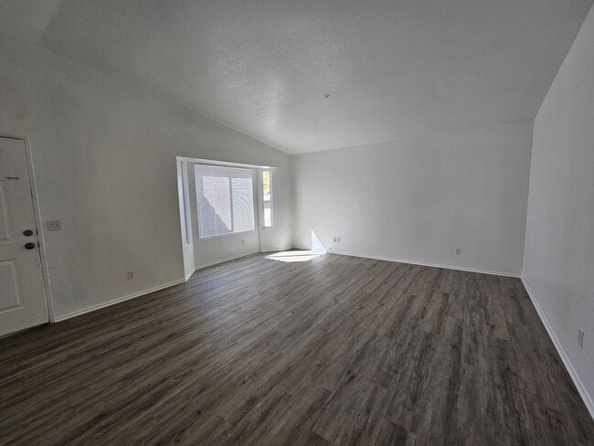 68160 C. Blanco in Desert Hot Springs, CA - Building Photo - Building Photo