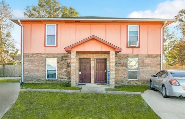 property at 9 Shepard Ct