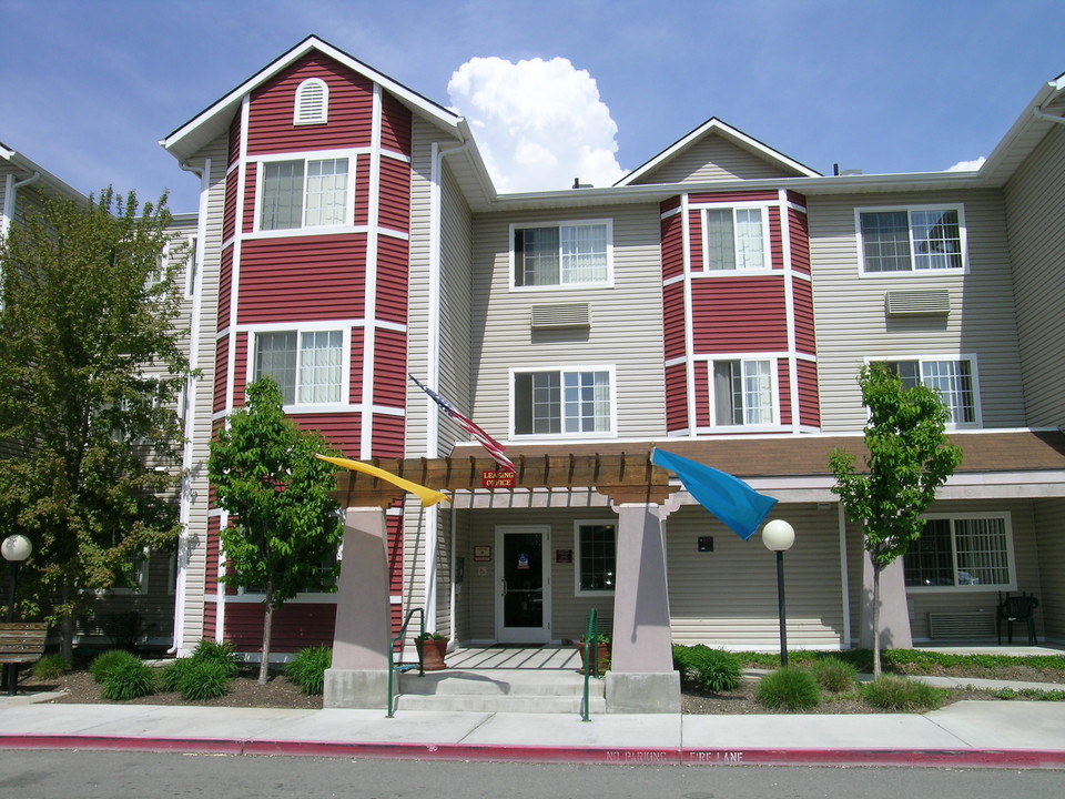 Mallard Pointe in Garden City, ID - Foto de edificio