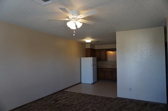 Diamond Apartments in Minco, OK - Building Photo - Building Photo