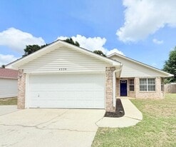 4530 Chantilly Way in Milton, FL - Building Photo