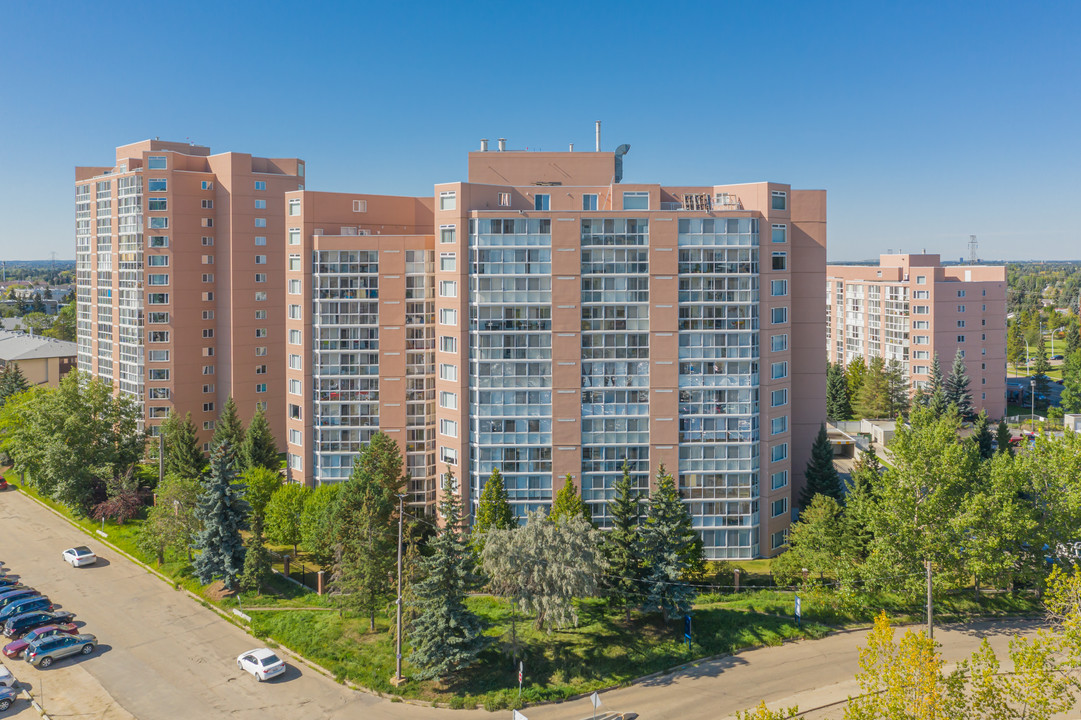 Heritage Park Tower East in Edmonton, AB - Building Photo