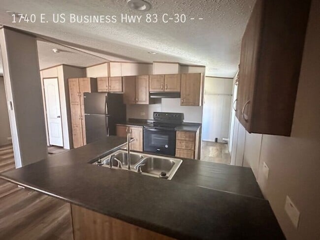 1740 W Business Hwy 83