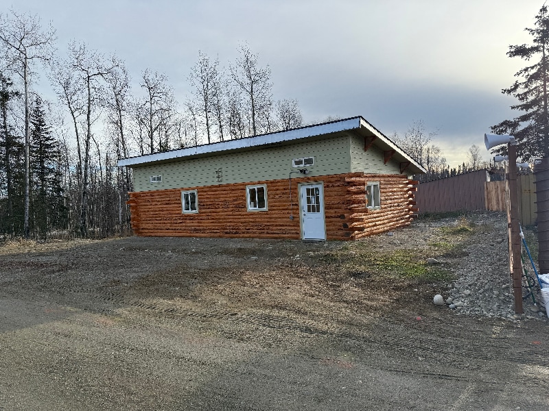 1512 Pittman Rd in Wasilla, AK - Building Photo