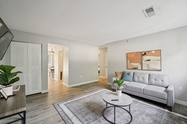 2045 Kenridge Pkwy in Decatur, GA - Building Photo - Building Photo