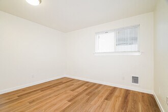 5701 Hwy Pl in Everett, WA - Building Photo - Building Photo